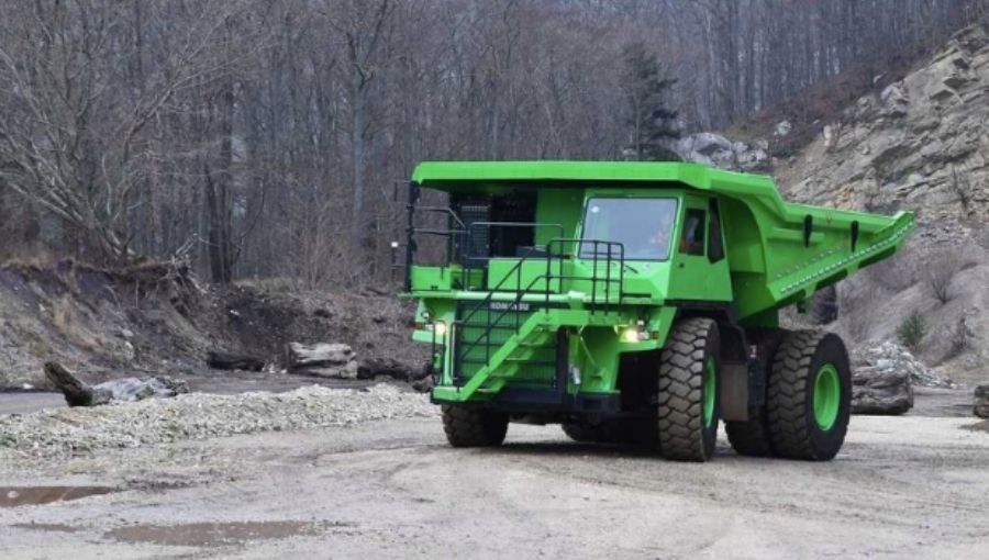 The World's Largest Electric Truck eDumper: It Runs Without Spending Energy!