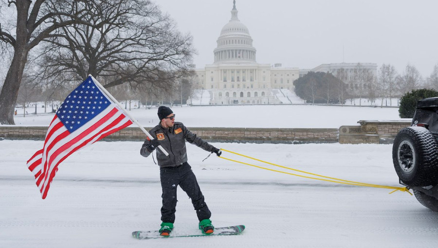 Deadly Winter Storm Paralyzes US Amid Climate Volatility