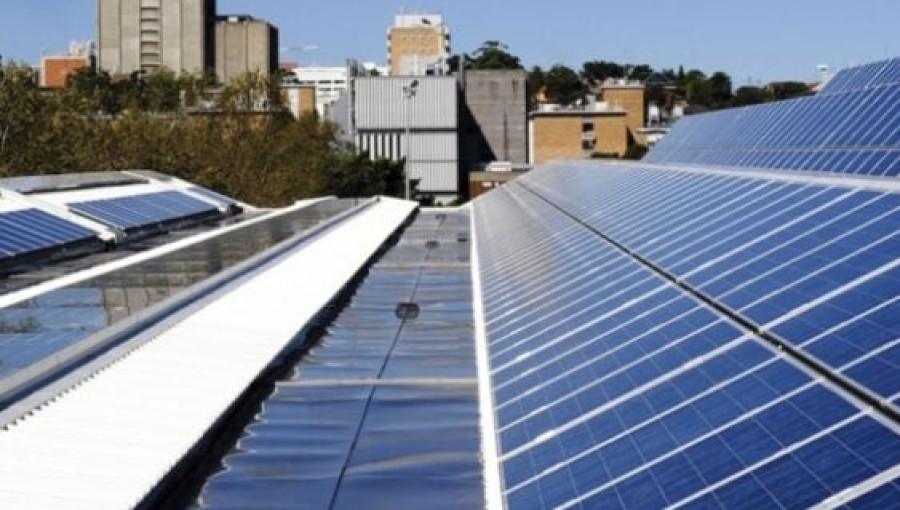 Global UV Map Reveals Solar Module Lifespan Risks