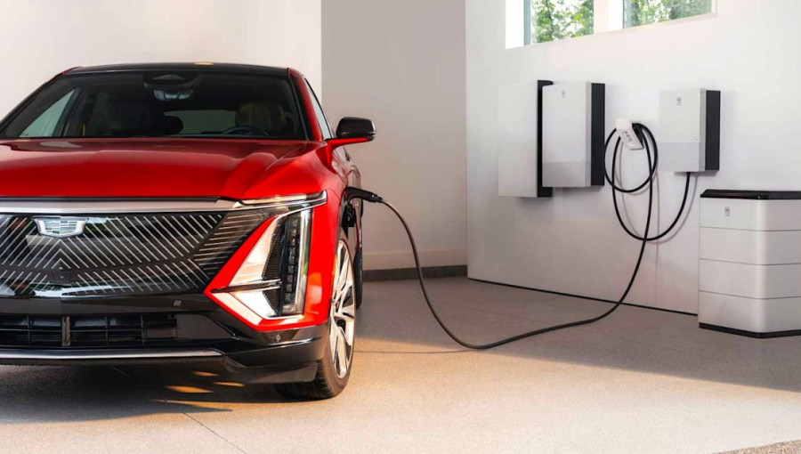 Homeowners Shift To Battery Storage For Energy Independence