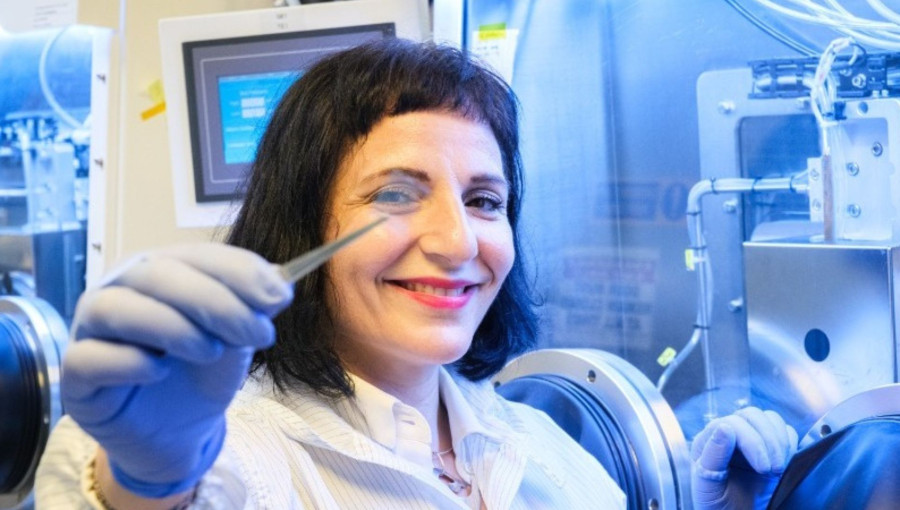 Invisible Solar Cells Turn Windows Into Power Plants