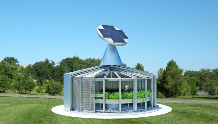 Michael Jantzen Unveils Innovative Rotating Eco Aquaponic House