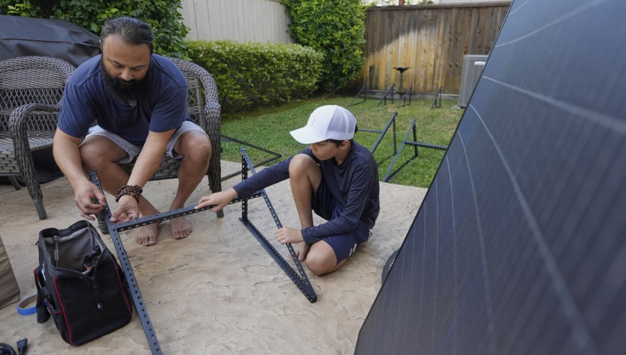 Plug-In Solar Panels: Affordable Energy Solutions for Homes