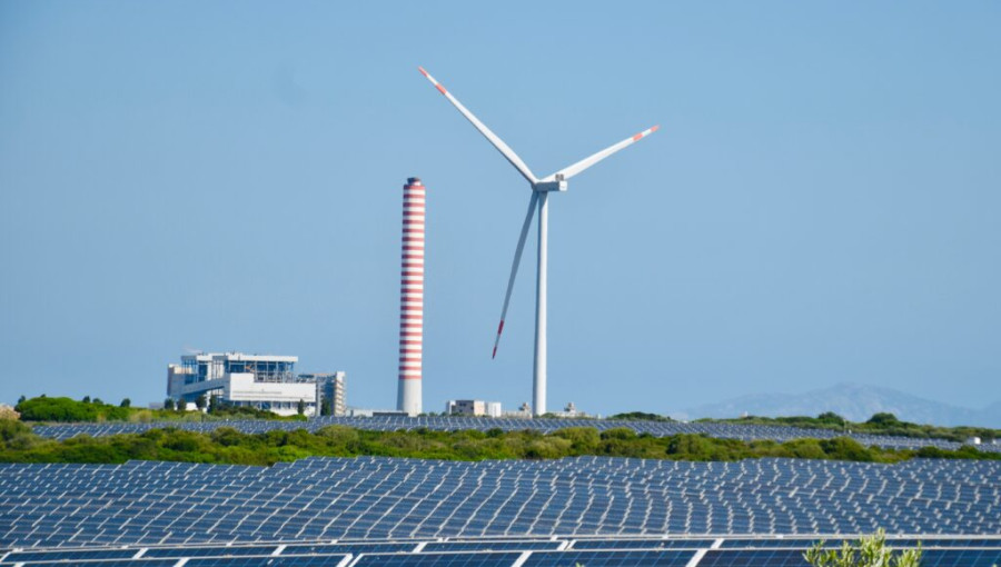 Wind And Solar Eclipse Coal In Historic Power Shift